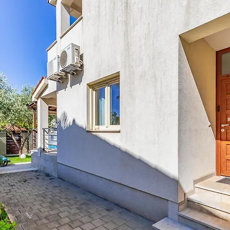 Stunning In Tatil Evi Medulin